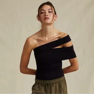 AGOLDE Sliced Black Asymmetrical Off-Shoulder Bodysuit